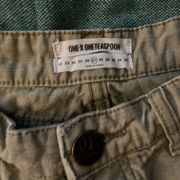 One Teaspoon x Bonitas Low Waist Button Fly Shorts in Green 🌵27 - Picture 7 of 9